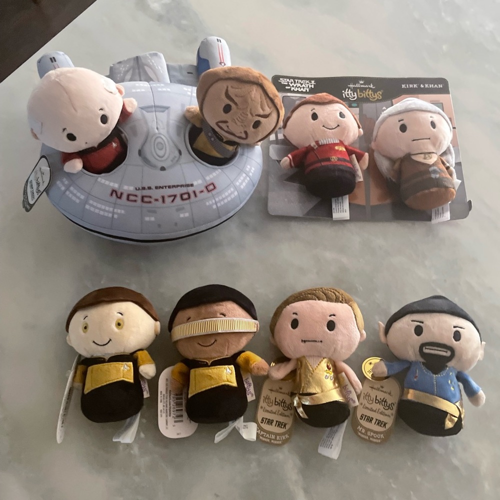 Hallmark itty bittys Star Trek plush toys U.S.S. Enterprise NCC-1701-D Rare HTF - Picture 2 of 13